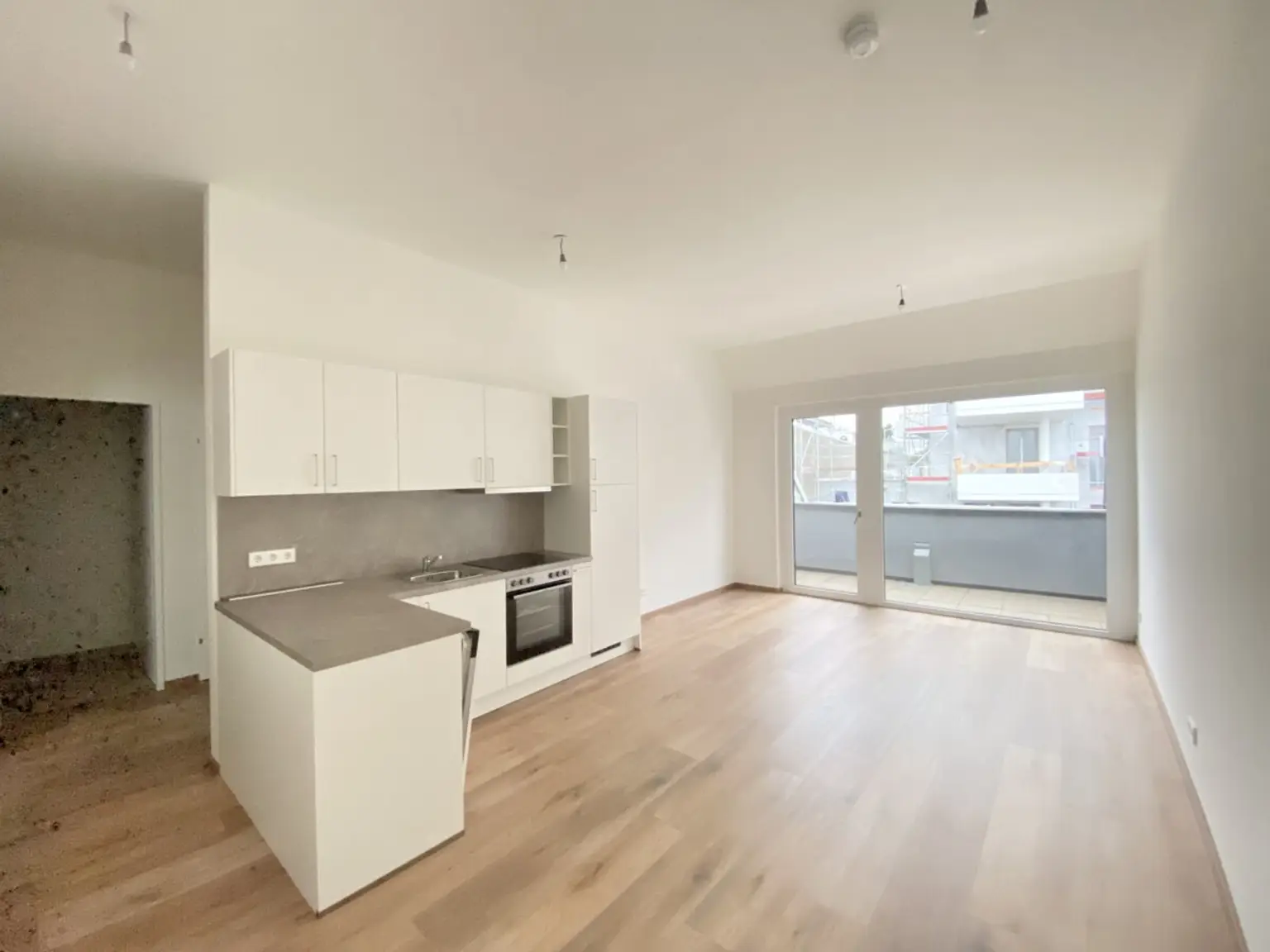 ERSTBEZUG - Sonnige 3 Zimmerwohnung mit Dachterrasse - 2 bedroom Apartment with terrace