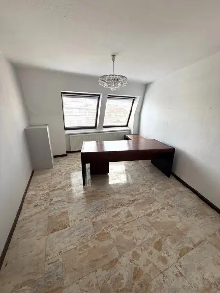 DG-Büro im 7. Stock + 1 hofseitige Terrasse mit ca. 10,54 m² in der Wiedner Hauptstraße