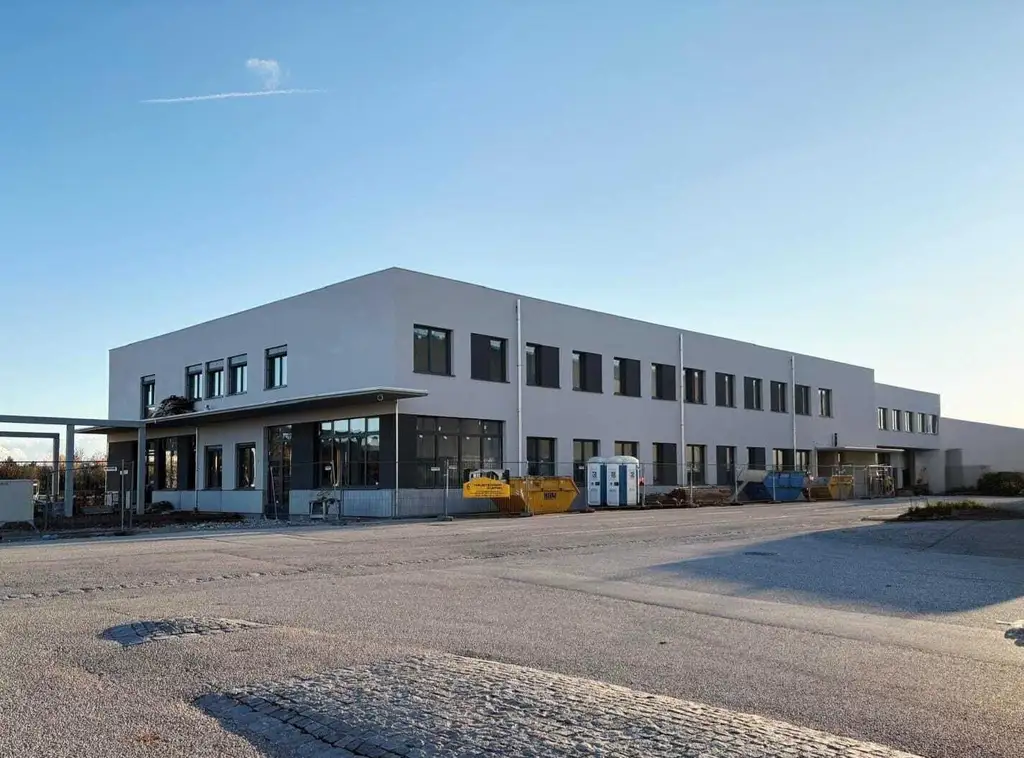 Vielseitig nutzbare Bürofläche in Welser TOP-Lage unmittelbar an der B1 – Erstbezug!!