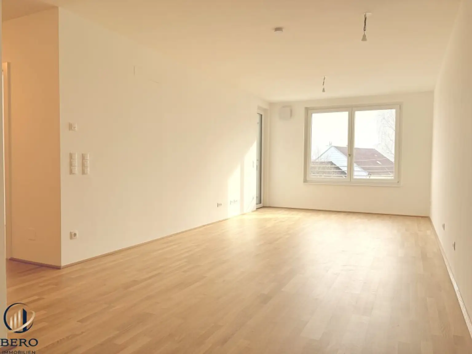 Wohnzimmer Richtung Balkon