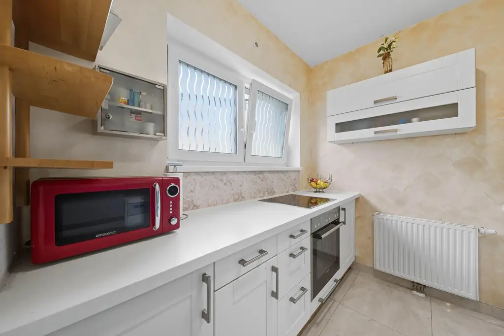 Neuwertige 4-Zimmer Wohnung mit Terrasse und Tiefgaragenplatz in Korneuburg!