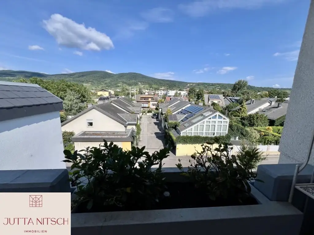 Schöne 3-Zimmerwohnung mit Balkon und Garagenplatz - über den Dächern von Gumpoldskirchen