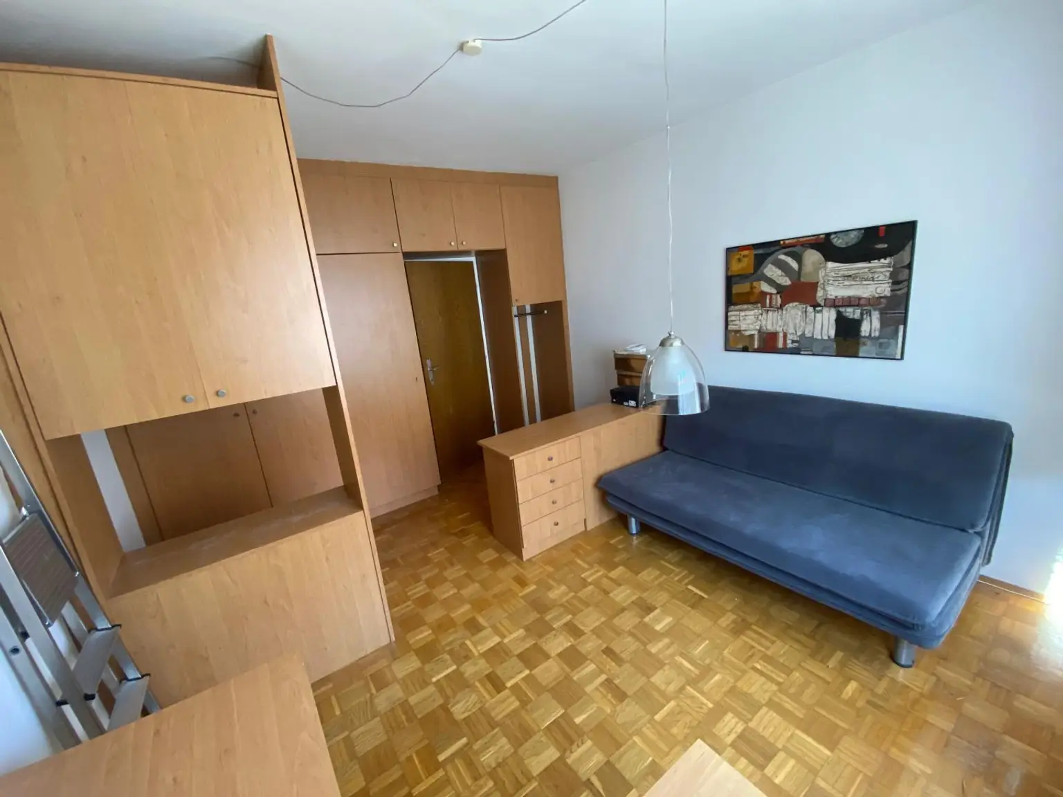 Gut aufgeteilte 4-Zimmer-Wohnung mit Balkon; barrierefreier Zugang vorhanden!