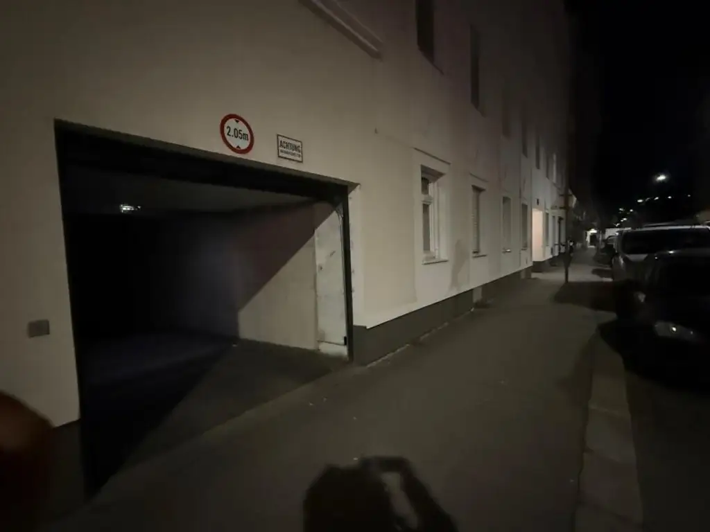 Wunderbare Dachgeschosswohnung in Top Lage mt Garage im Eigentum