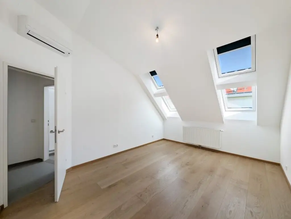 ++NEU++ Fantastische 3-Zimmer Dachgeschosswohnung mit großer Dachterrasse!