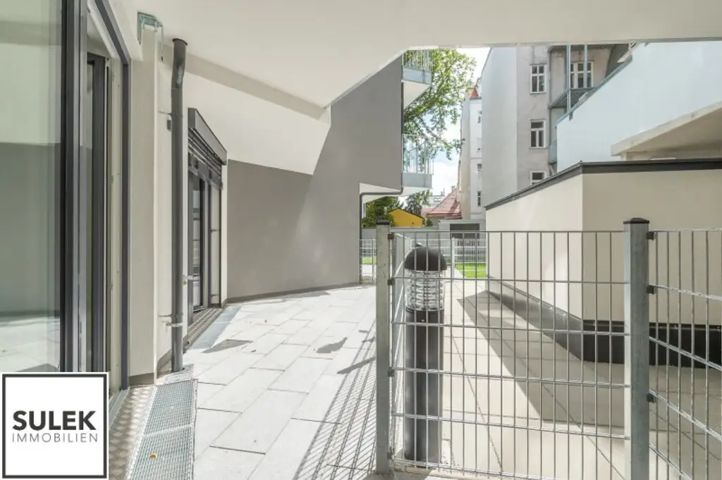 Ab Mitte Dezember  verfügbar ~ moderne 3 Zimmer Neubauwohnung mit Innenhof-Terrasse in beliebter Lage ~ Kaiserstraße U6 nähe!