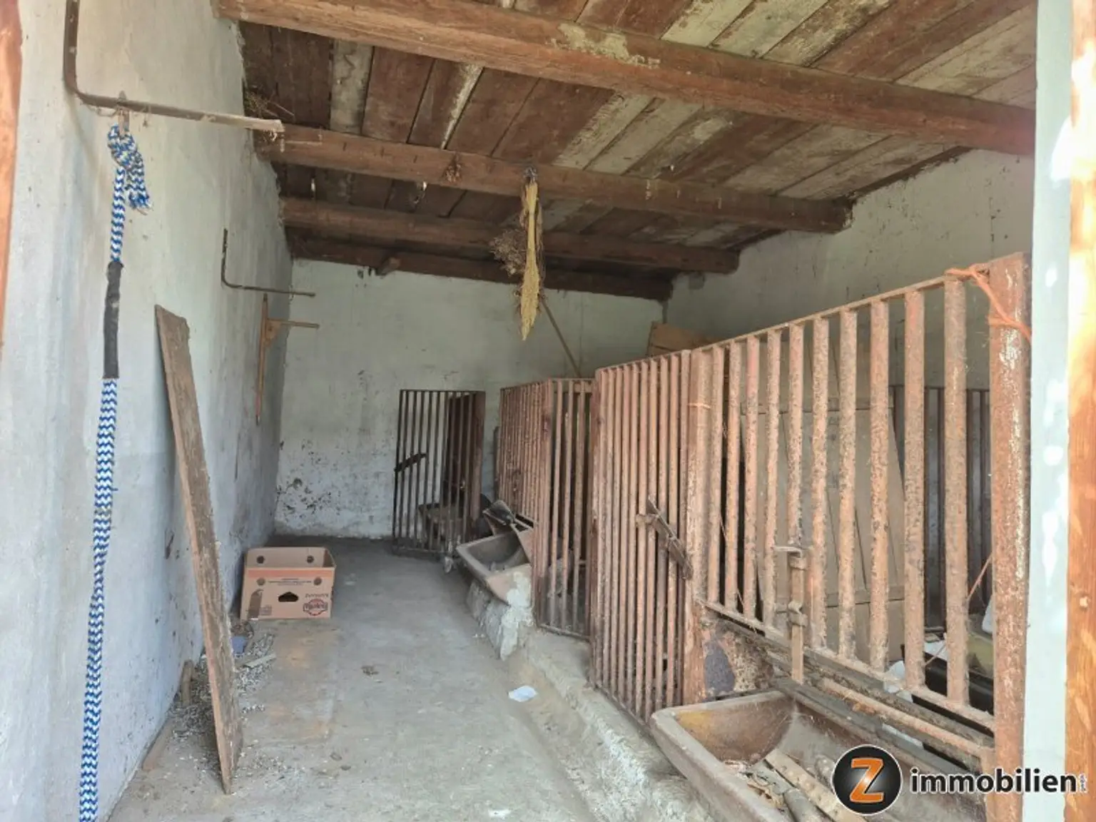 Kleines Landhaus mit Innenhof, ideal für Selbstversorger