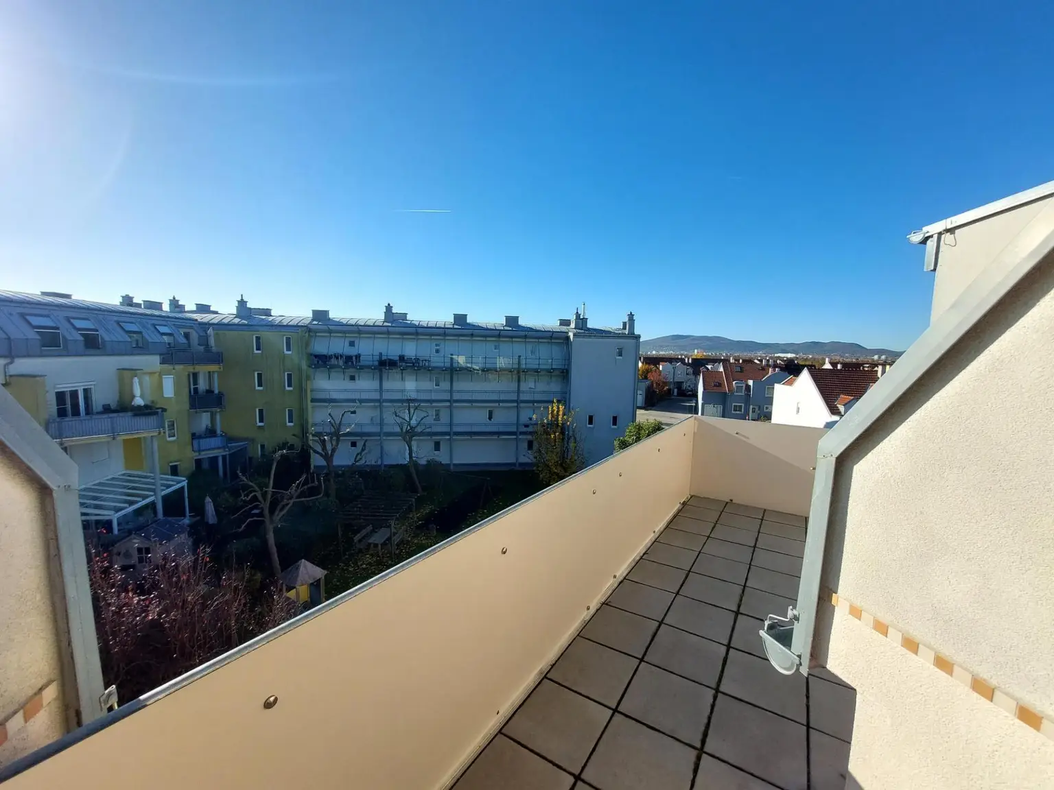 Wohnen am Seepark, leistbare Dreizimmertraumwohnung mit Dachterrasse!