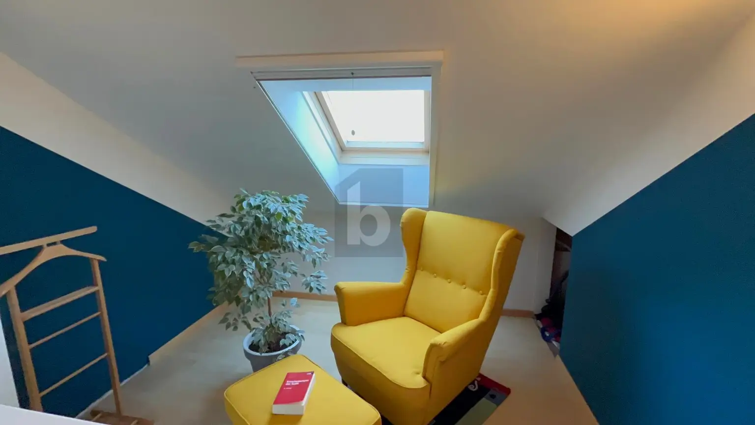 PREISHIT! FAMILIENFREUNDLICHES REIHENENDHAUS MIT DACHAUSBAU UND GARTEN