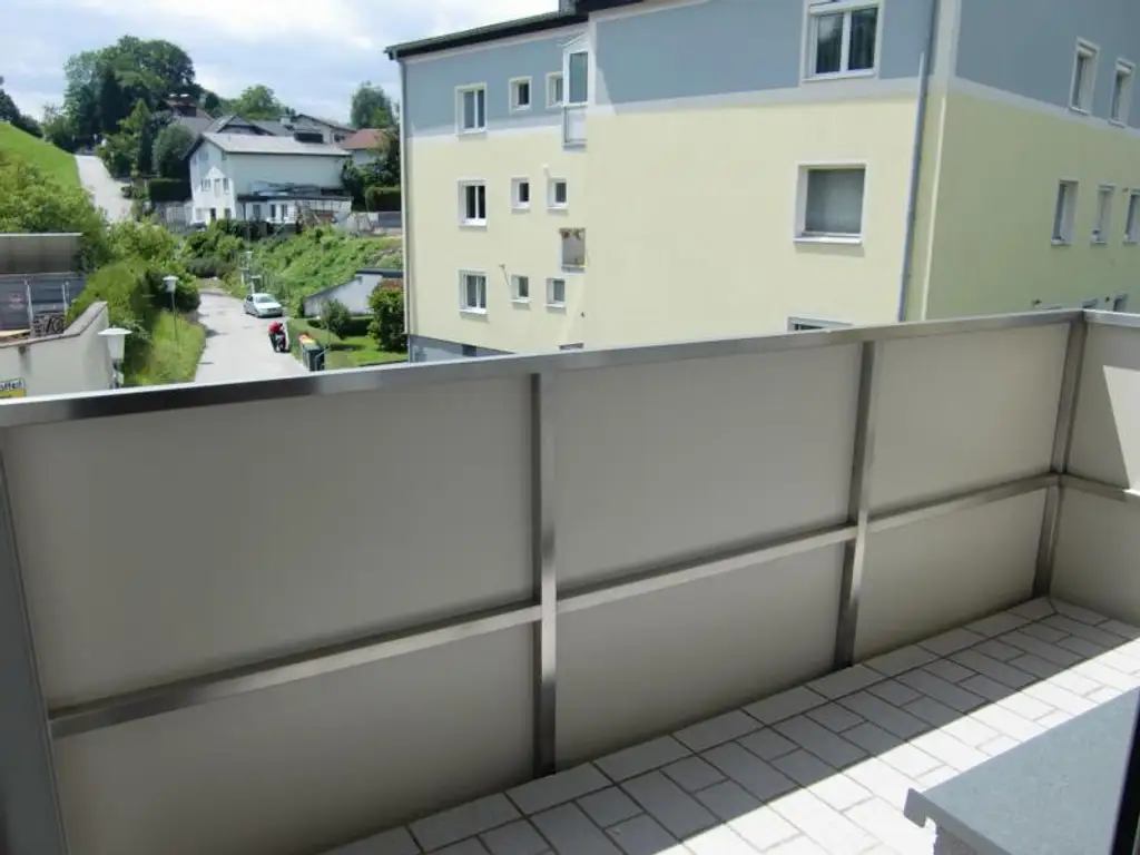 Sonnige Garconniere in der Plentznerstraße mit neuem Badezimmer