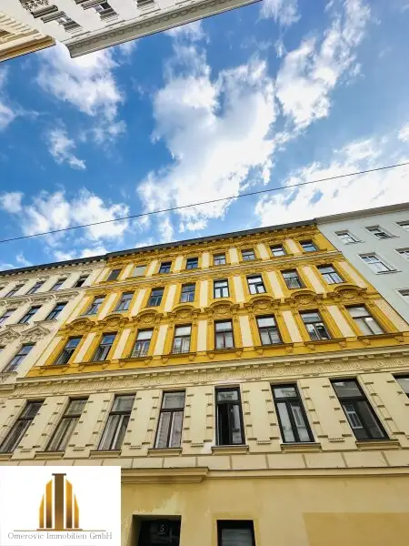 Top-Lage - 3. Liftstock! Renovierungsbedürftige Garconniere