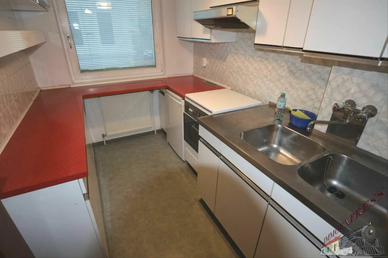 Attraktive 2-Zimmer-Wohnung Potential – ca. 60 m² Wohnfläche + Garage