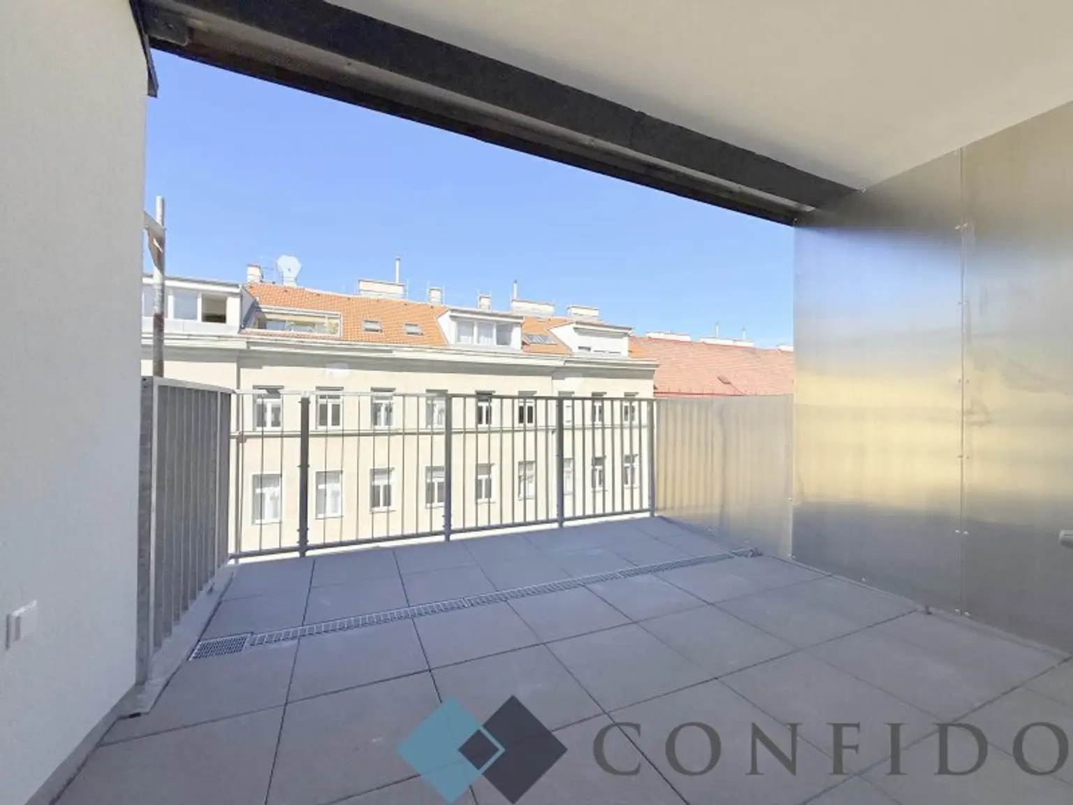 Loggia/ Balkon
