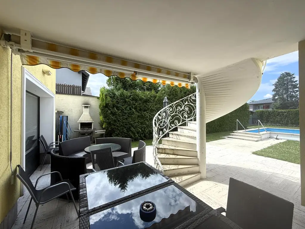 Haus/Villa mit lebenslangem Wohnrecht zu verkaufen // House/villa with lifetime right of residence for sale //