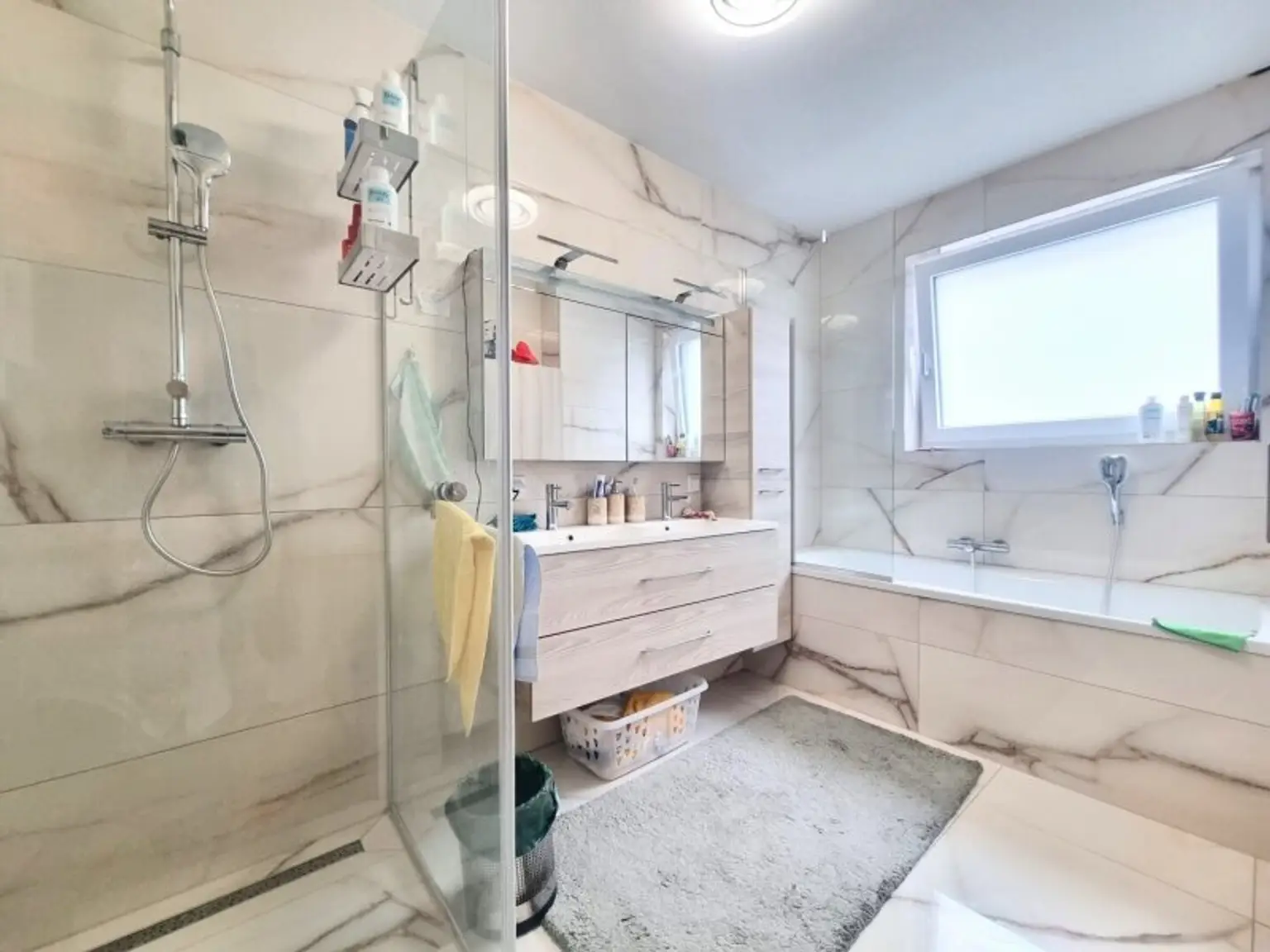 Ruhiges Wohnen vor den Toren Wiens – 6 Zimmer, 2 Bäder, Garten, Wintergarten & zwei Stellplätze