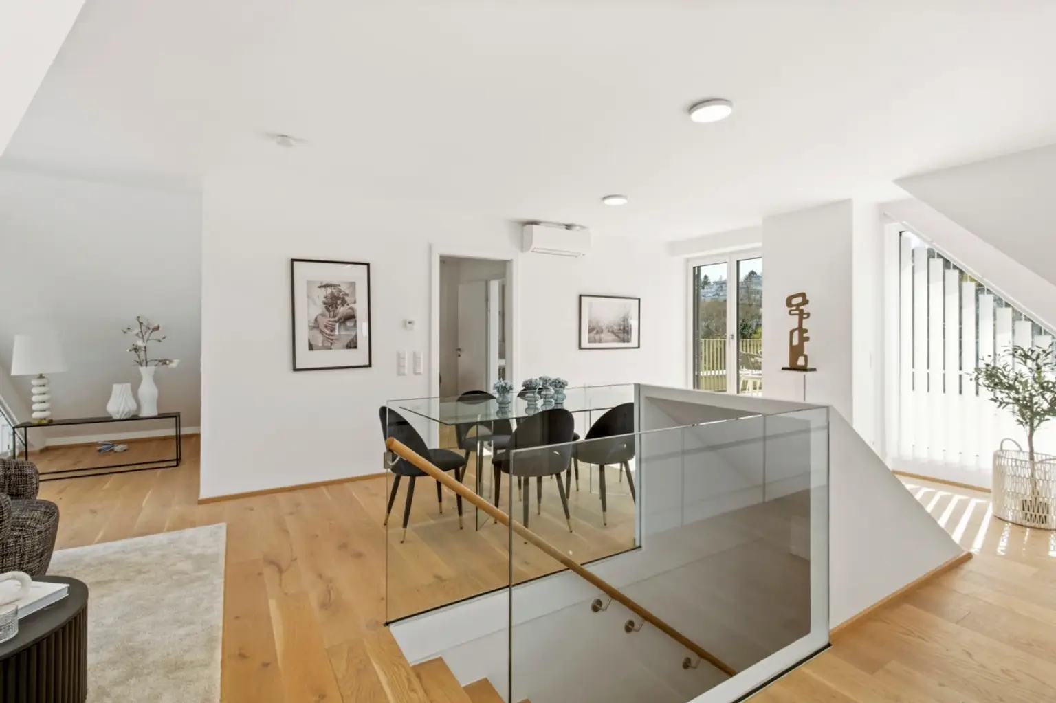 F | ++ WEITBLICK. RUHE. STIL. ++ 3-ZIMMER-MAISONETTE in BESTLAGE | Prima Service Immobilien