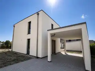 Haus + Carport