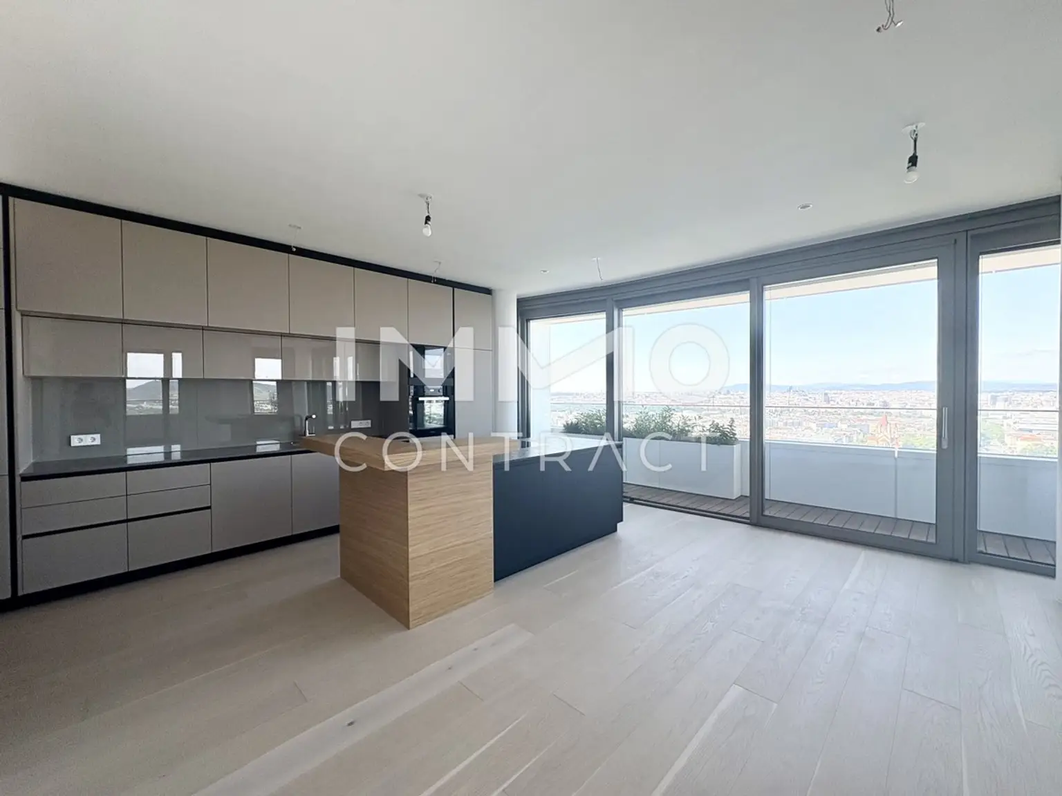 DANUBEFLATS: Stephansdom, Kahlenberg, Neue Donau - alles im Blick! Gym, Pool, Spa, Lounges, Doorman