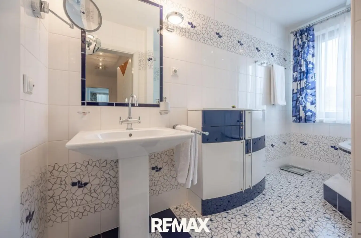 freundliches Badezimmer