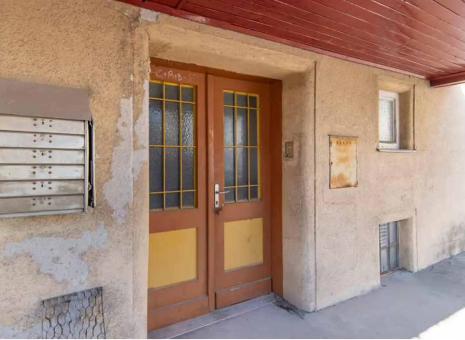 -20000434_1004159911_16344406