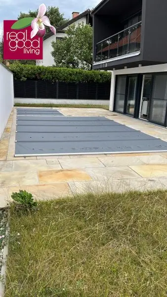 Villa mit Pool, voll unterkellert – mit Top-Ausstattung