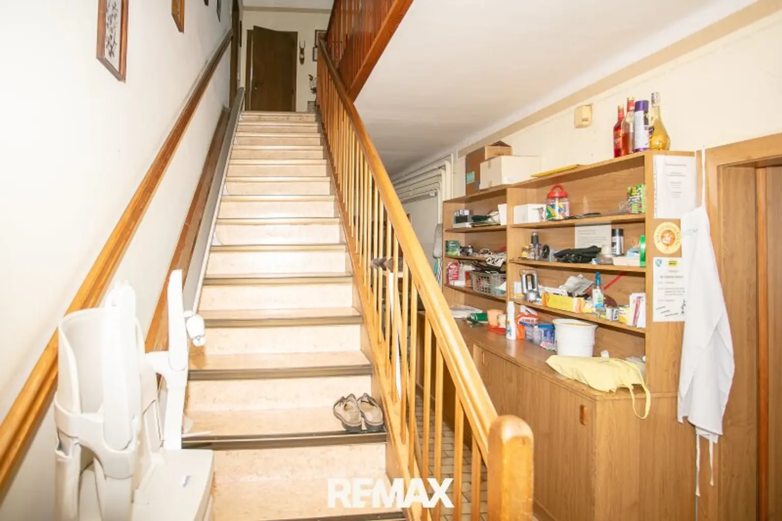 Treppe in den 1. Stock