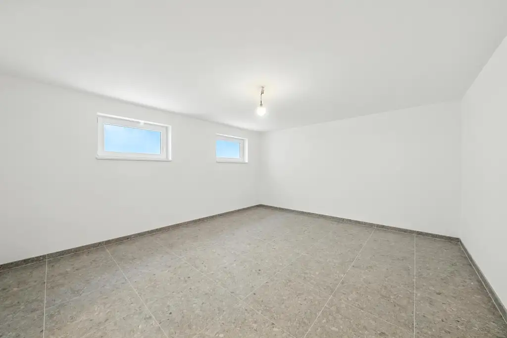 SCHLÜSSELFERTIG! MODERNES WOHNEN AM LAND - HOCHWERTIGER BAUMEISTERQUALITÄTSBAU IN SIERNDORF!