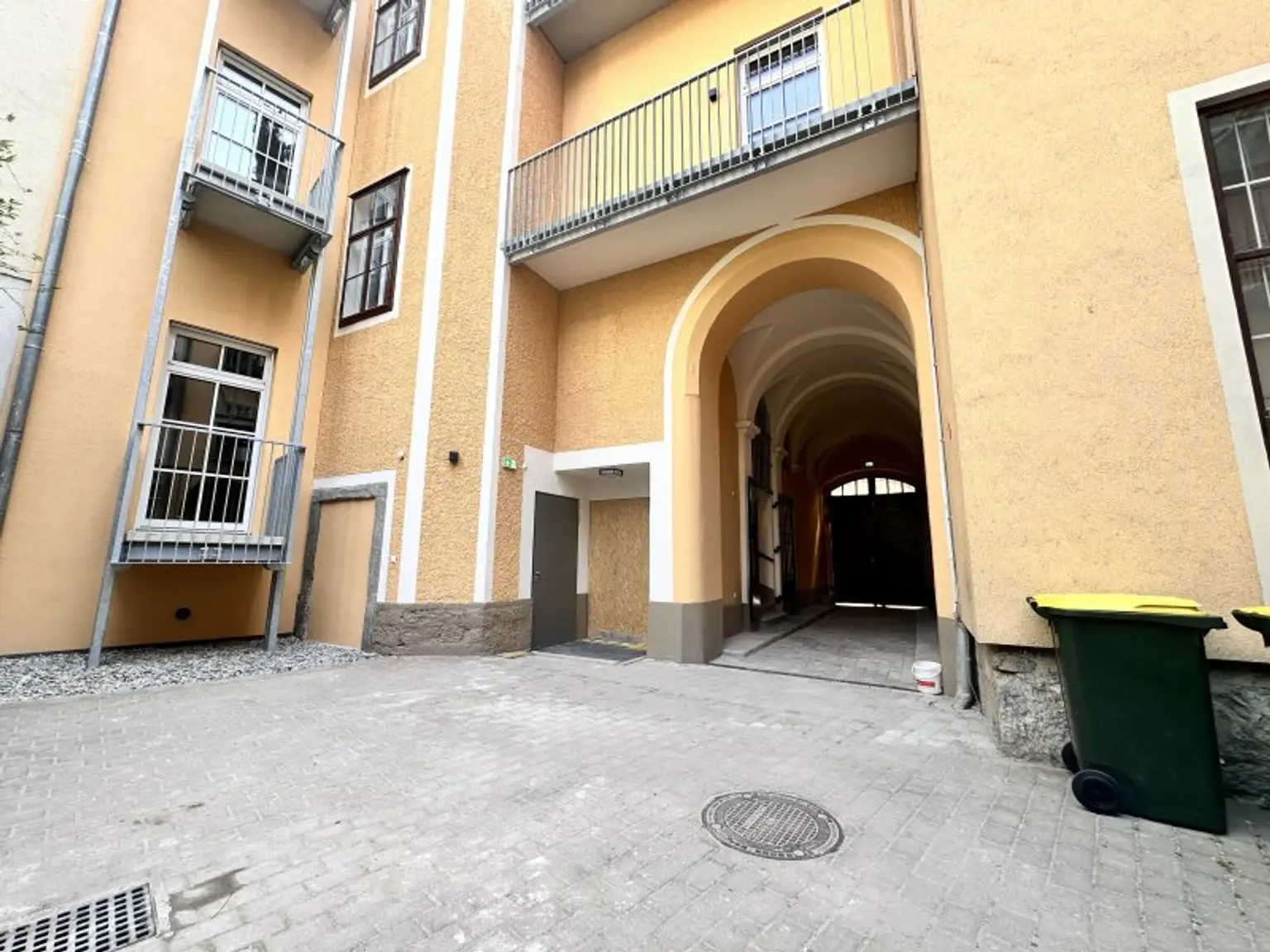 TOP Sanierte Wohnung im Dachgeschoss - Mit Schlossbergaussicht