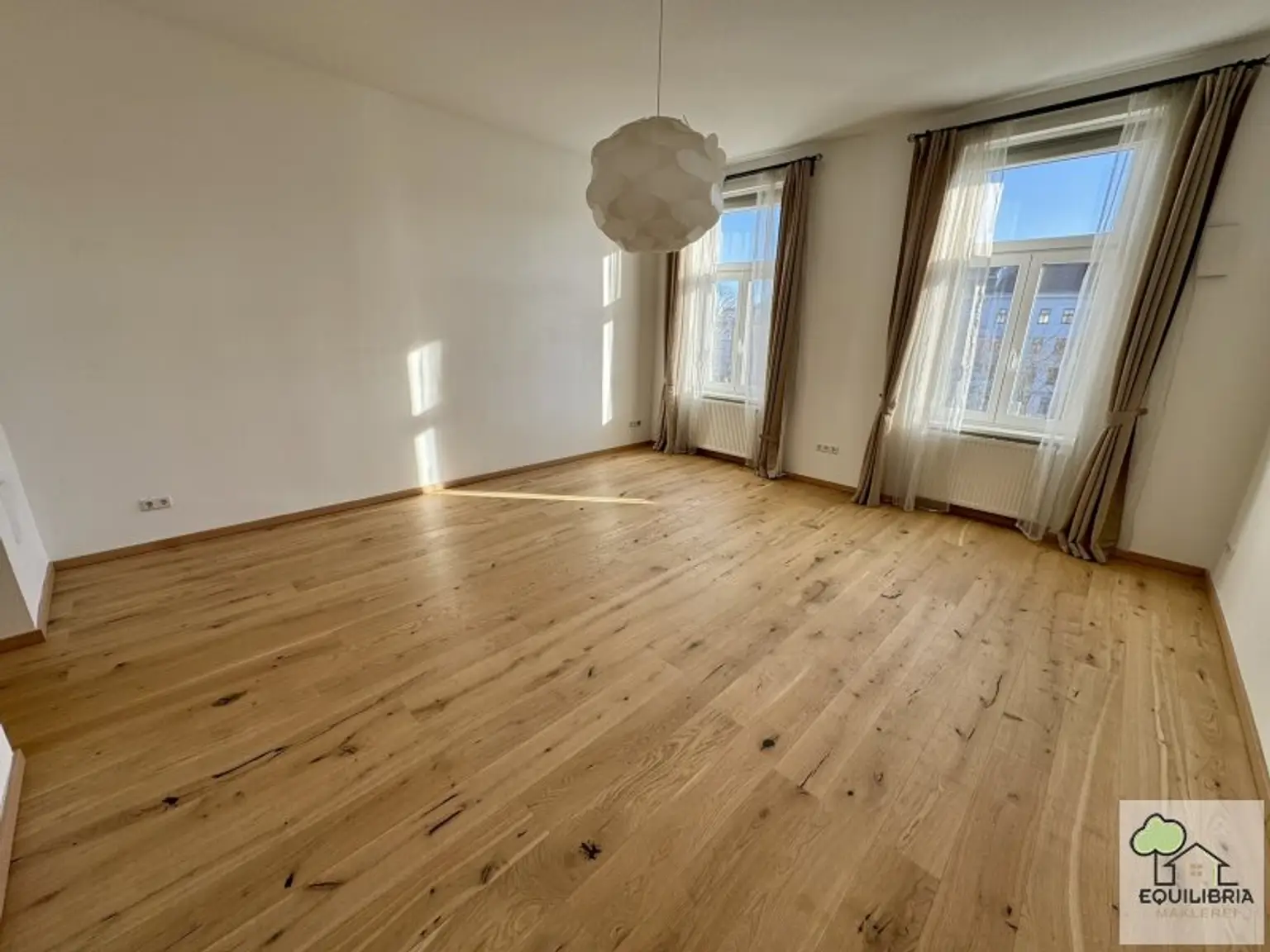 Top-Sanierte 2,5-Zimmer Balkonwohnung, direkt am Währinger Gürtel