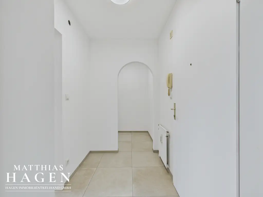 Neu renoviert - perfekte Infrastruktur - 2 Zimmer Wohnung