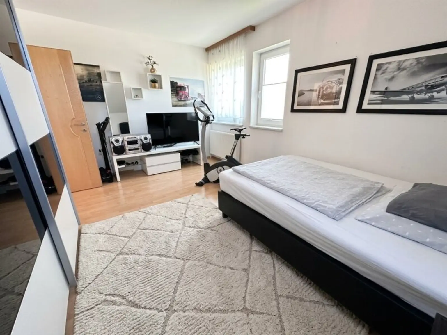 Großzügiges Einfamilienhaus mit Garten & Garage in Wels – 192m² Wohnkomfort!