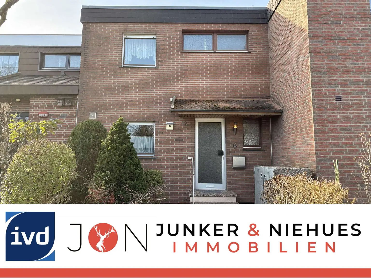 Wo Wohnen leichtfällt – Heimeliges Reihenmittelhaus mit Terrasse und Garten in Oerlinghausen