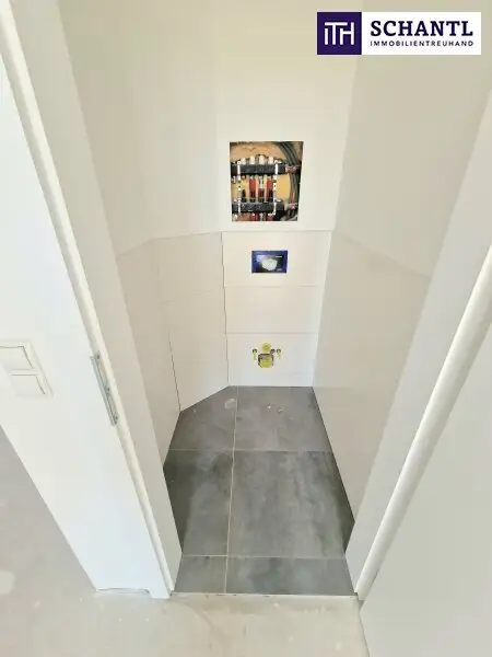 Preisreduktion! Stadtleben mit Weitblick – Helle Dachgeschosswohnung mit Sonnenbalkon - Nahe Hauptbahnhof - Überzeugen Sie sich selbst von dieser Immobilie!