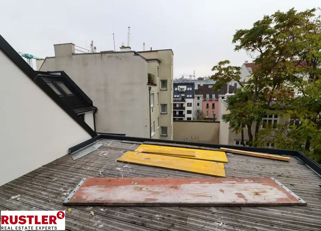 Altbaurenaissance mit Dachgeschossausbau- Nähe Kutschkermarkt