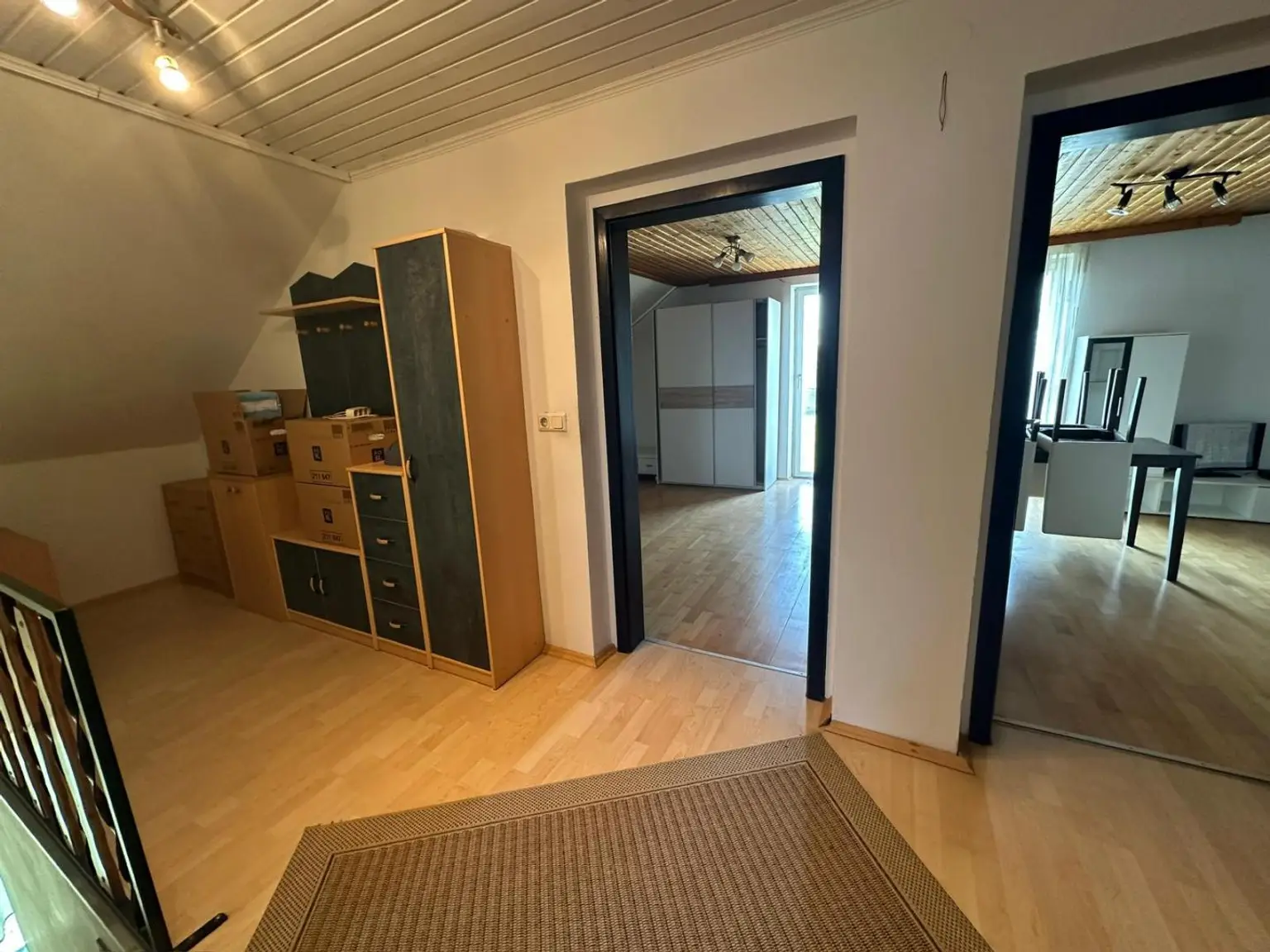 Einfamilienhaus mit Stall und Wirtschaftsgebäude i