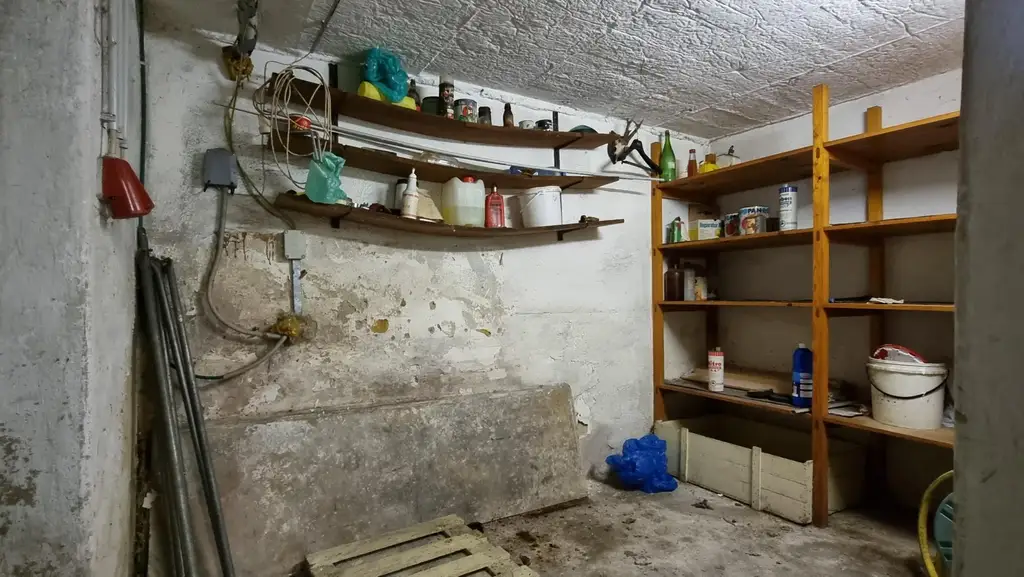 Attraktives Entwicklungsgrundstück mit Bestandshaus – Bauklasse II–III
