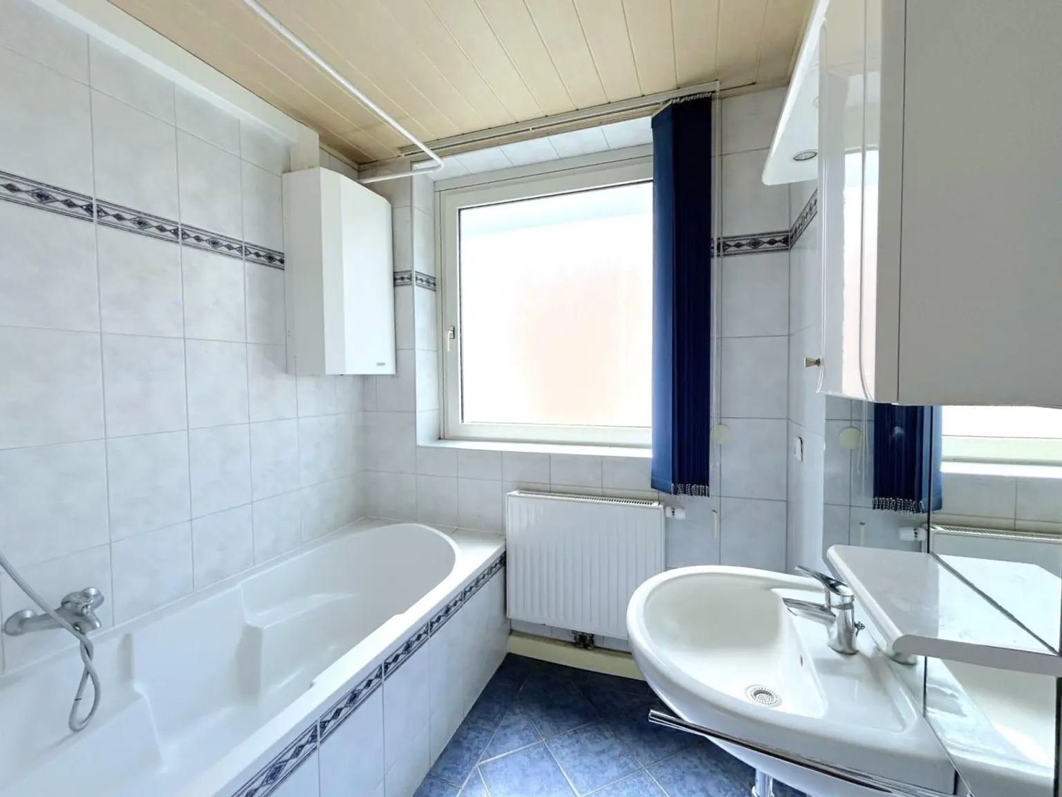 Linz/Stadt (Schubertstraße): Mietwohnung ca. 81,4 m² Wfl + BALKON (WG-geeignet)