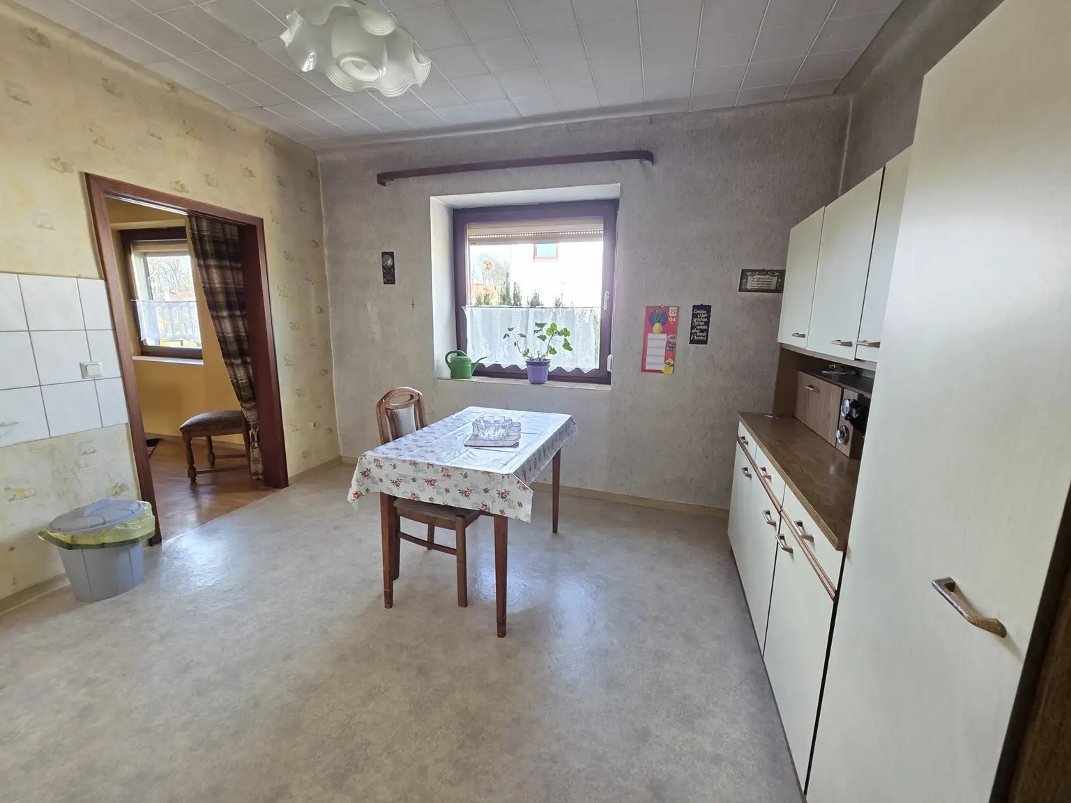 Charmantes Zuhause mit Geschichte und großem Gartenparadies...!