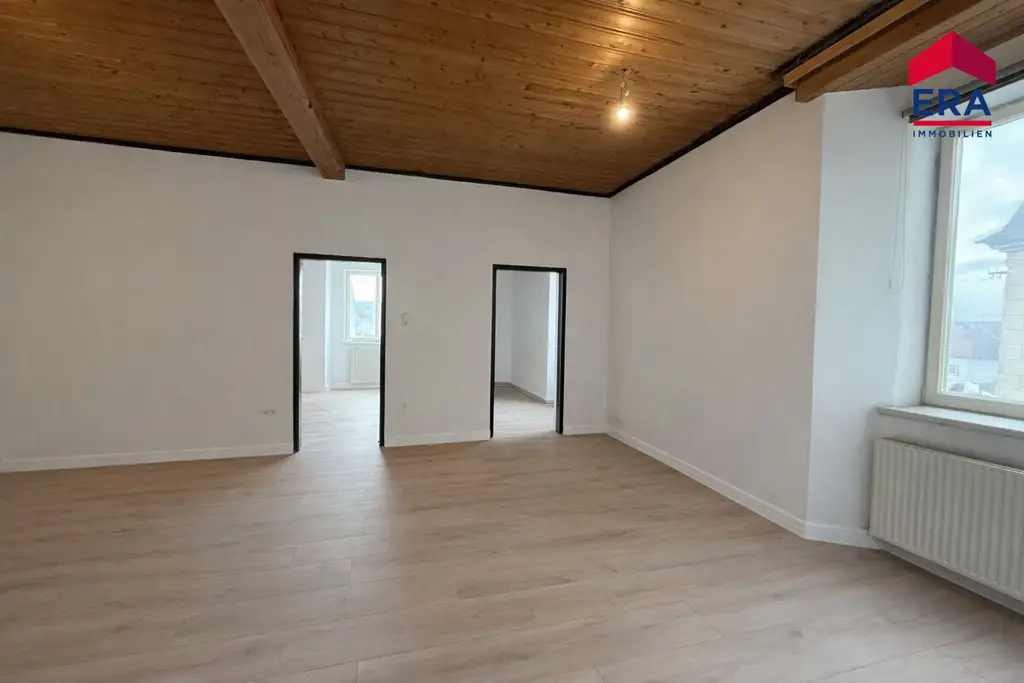 Wohnen im Schloss - Frisch sanierte Wohnung im Schloss Hauskirchen