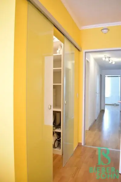 Hochwertige 4-Zimmer-Wohnung mit XL-Balkon, top Infrastruktur und Extras