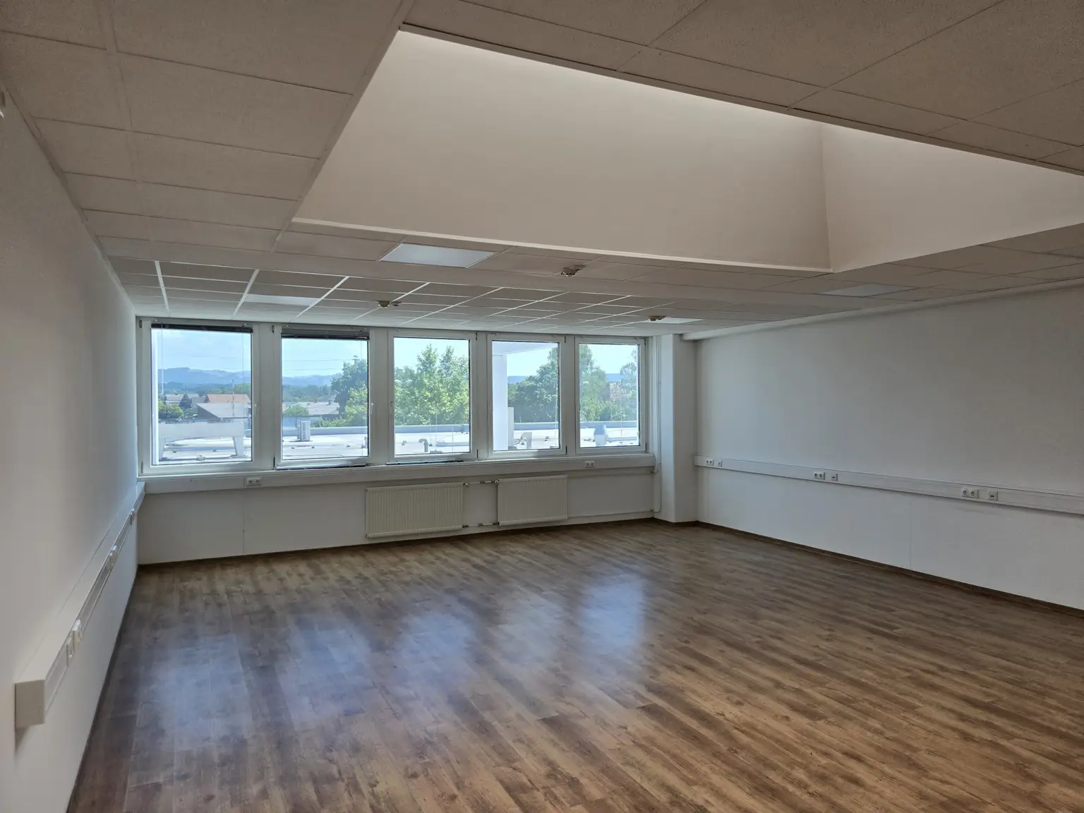 Großraumbüro - Büro T.2.17