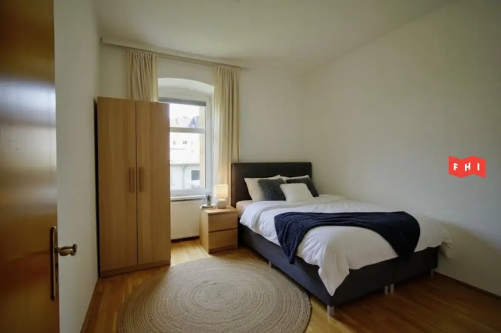 Schöne Altbau Erdgeschoss Wohnung mit Garten im Zentrum von Linz