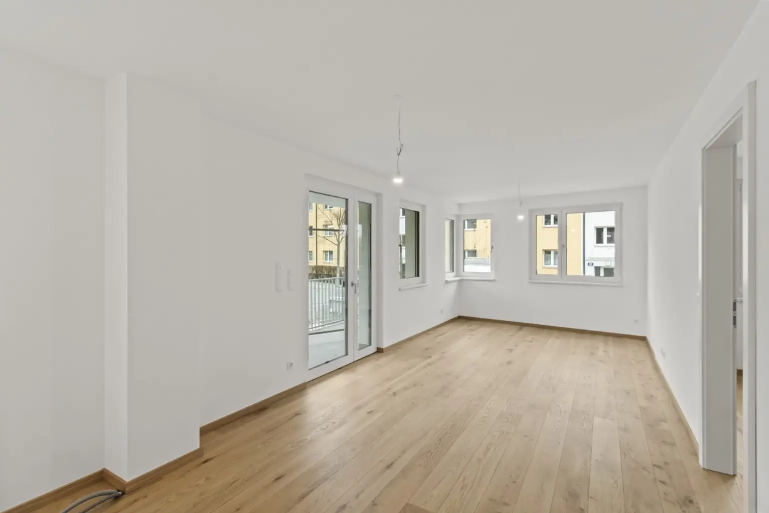 B | ++ NEU ++ EXKLUSIVE VIER Zimmer mit BALKON - Beste Lage! | Prima Service Immobilien