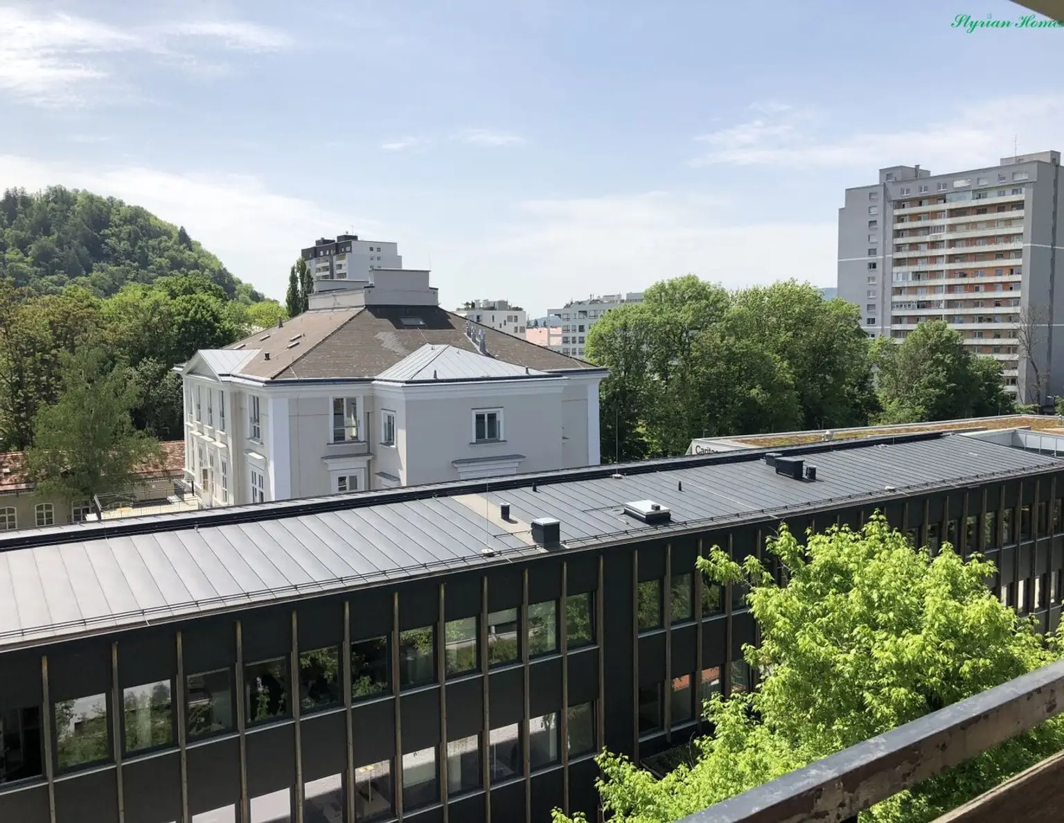 TOPLAGE am Hasnerplatz mit Schloßbergblick Wohnung 35 m² 1 Zimmer mit Einbauküche, BALKON und PARKPLATZ PROVISIONSFREI