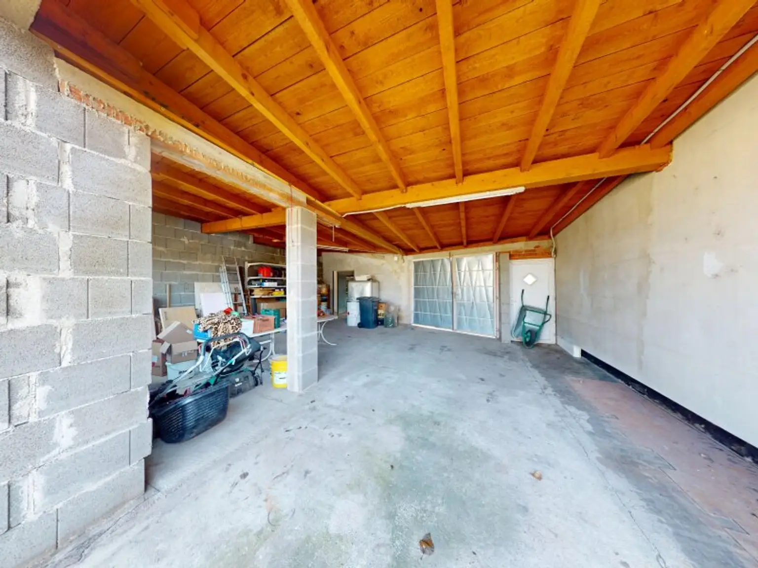 SANIERUNGSSCHNÄPPCHEN! Wer hier Hand anlegt, erfüllt sich seinen Wohntraum! Nähe Therme "Silent Spa"!