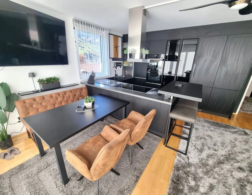DACHGESCHOSSMAISONETTE mit 2 Terrassen in absoluter Aussichts- und Zentrumslage von St. Johann im Pongau