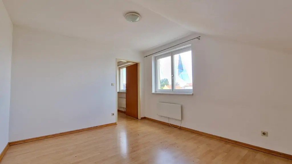 Großzügige 2-Zimmer-Wohnung mit Parkplatz im Zentrum von Oberwaltersdorf – unbefristet zu mieten!