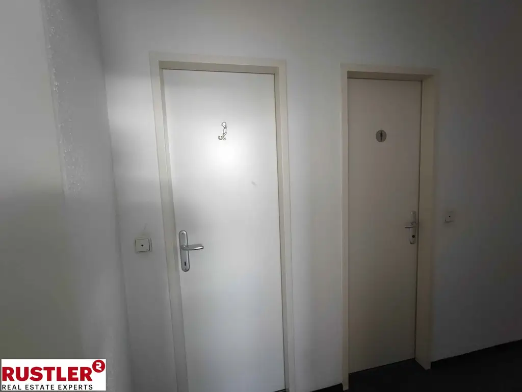 Bürofläche mit Rundumblick im 23. Bezirk