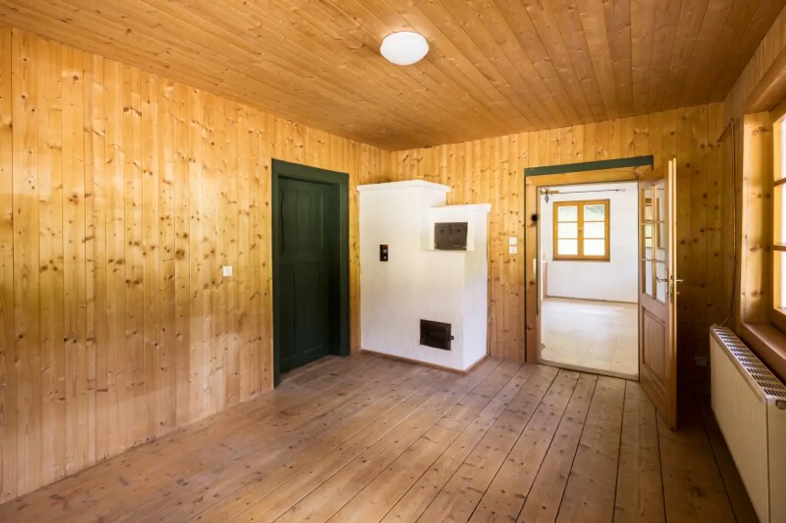 Holzofen im Zimmer