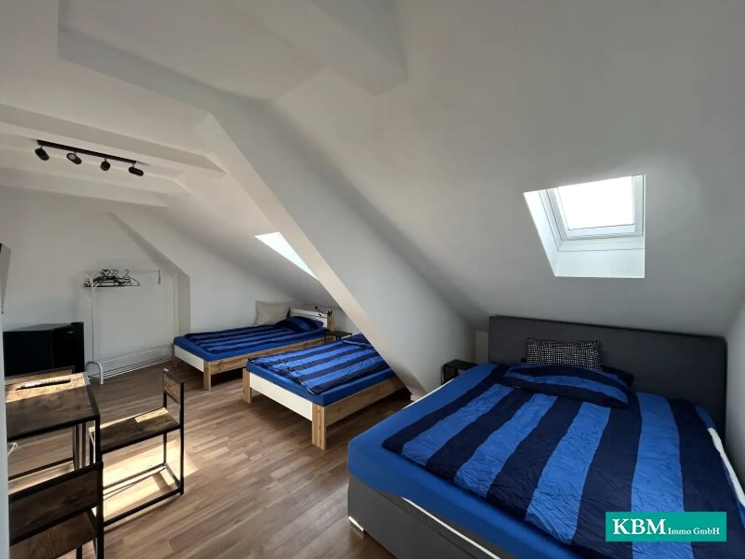 Zimmer 1 OG